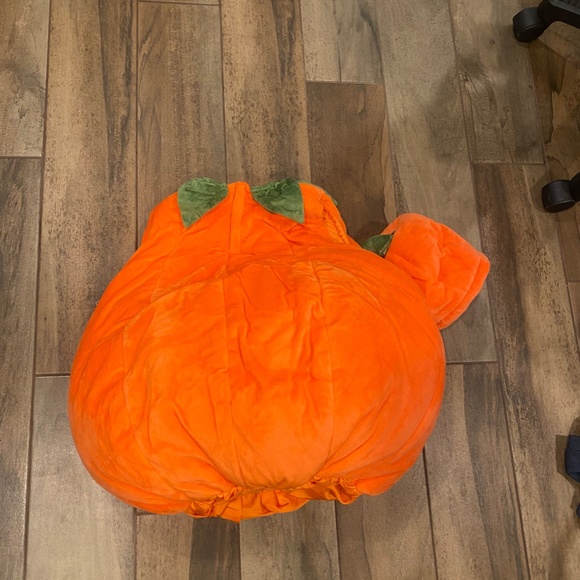 Glow-in-the-Dark Pumpkin Halloween Costume - Pottery Barn Kids - Picture 6 of 7